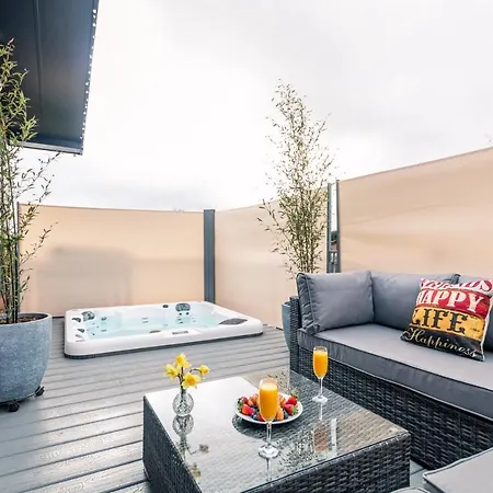 Bluebell With Hot Tub Lodge York