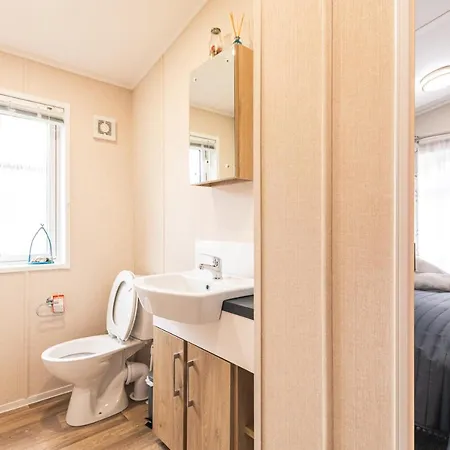Bluebell With Hot Tub Lodge