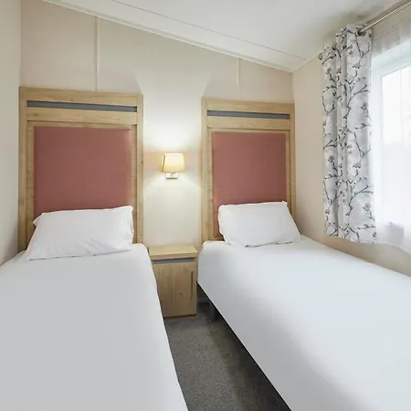 Bluebell With Hot Tub Gerendaház *