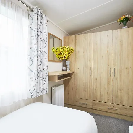 Bluebell With Hot Tub York