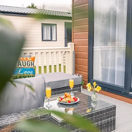 Lodge Bluebell With Hot Tub